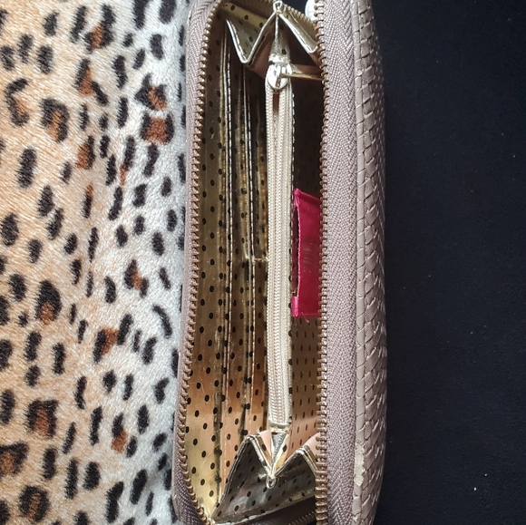 Wallet - Picture 6 of 7